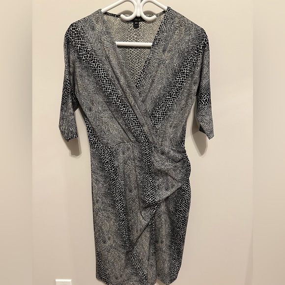 Dress by Femme de Carrière. - Picture 1 of 5